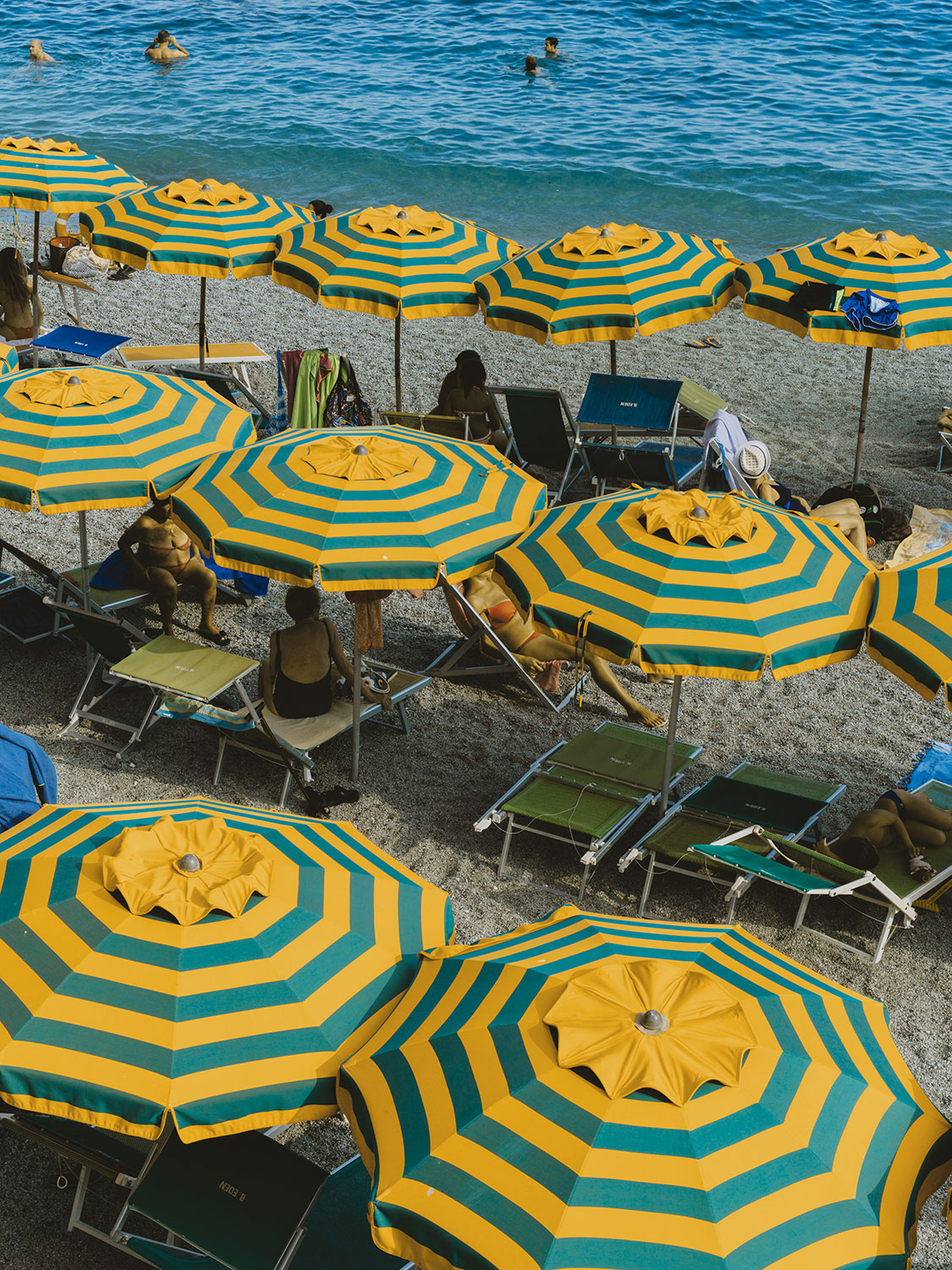 Come non godersi il mare e il sole della nostra splendida Puglia! Prenota il tuo posto in spiaggia con tutti i servizi che renderanno il tuo soggiorno piacevole e sereno!
